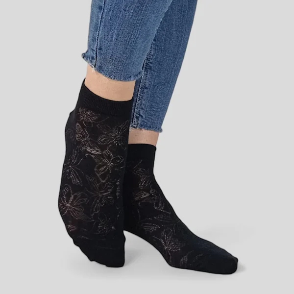 Skarpetki damskie ażurowe za kostkę czarne