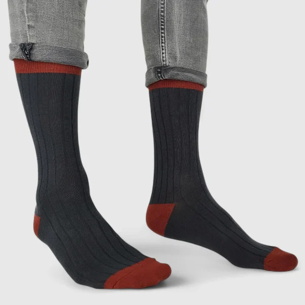 Skarpety męskie w prążek