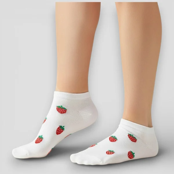 Skarpetki stopki damskie truskawki MSAY Skarpetki stopki damskie truskawki